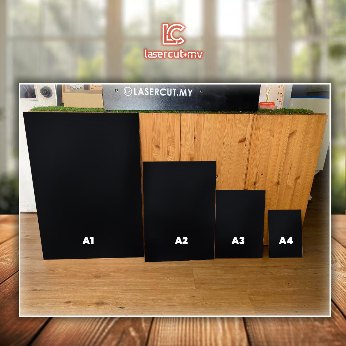 Papan Lapis Berlapis Hitam
